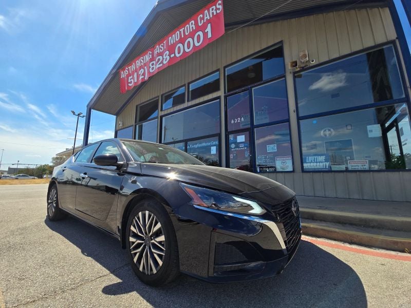 2024 Nissan Altima - Image 1
