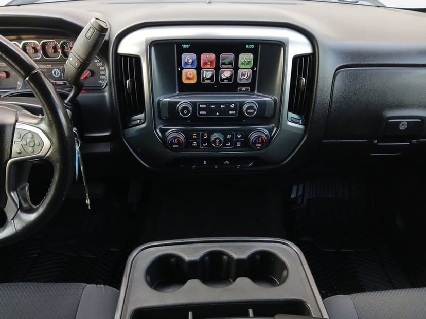 2017 Chevrolet Silverado - Image 3