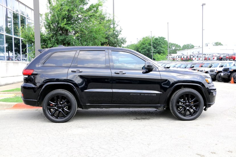 2019 Jeep Grand Cherokee - Image 1