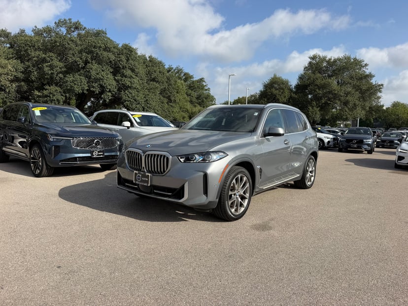 2024 BMW X5 - Image 1