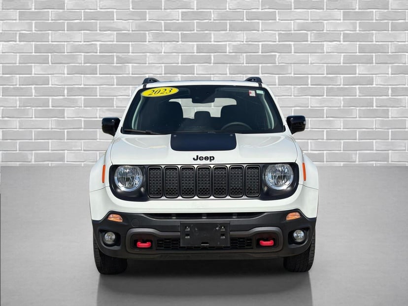 2023 Jeep Renegade - Image 2