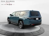 2026 Jeep Grand Wagoneer L - Preview 14