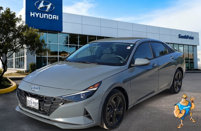 2022 Hyundai Elantra - Image 1