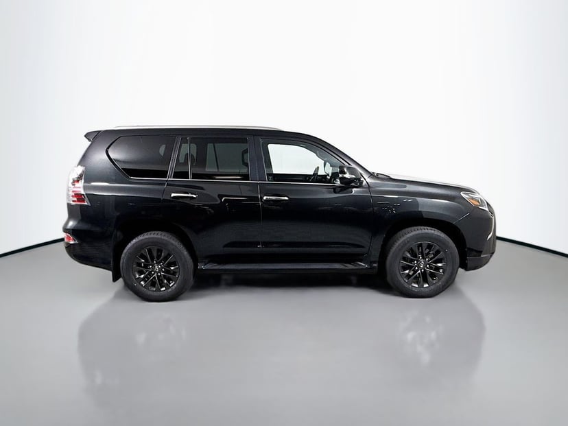 2023 Lexus GX - Image 2