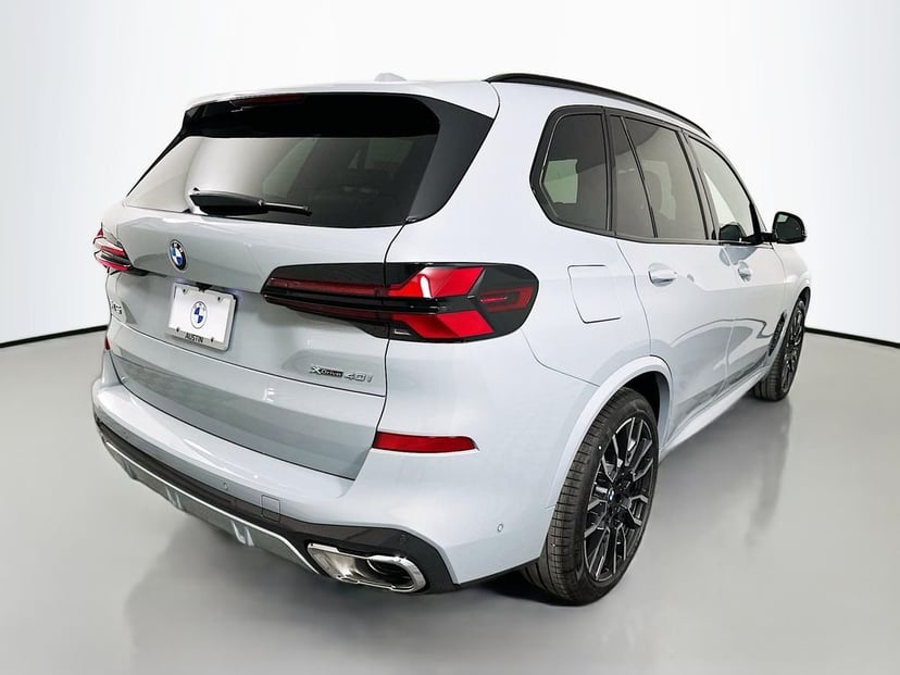 2026 BMW X5 - Image 3