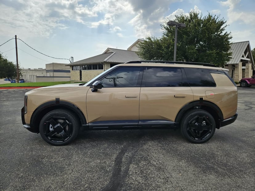 2027 Kia Telluride - Image 1