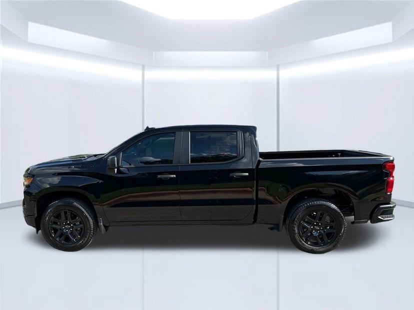 2026 Chevrolet Silverado 1500 - Image 1