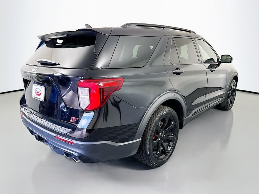 2023 Ford Explorer - Image 3