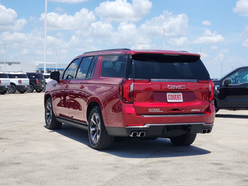 2025 GMC Yukon XL - Image 3