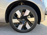 2024 Volvo XC60 - Preview 8
