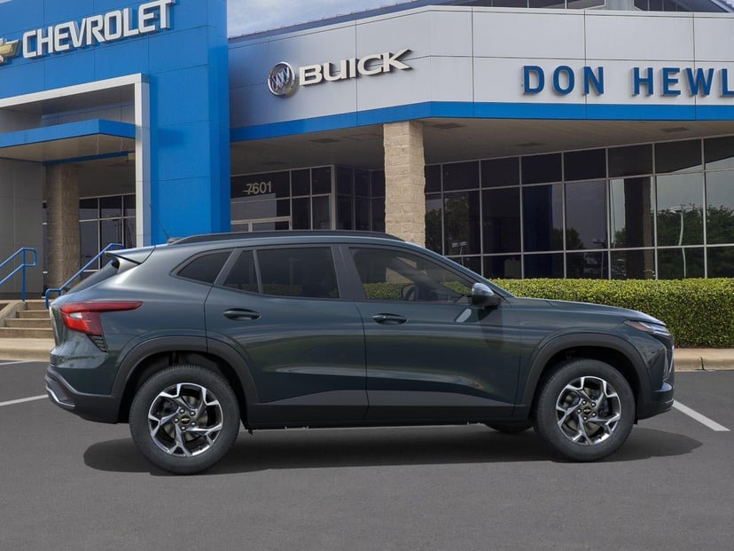 2026 Chevrolet Trax - Image 2