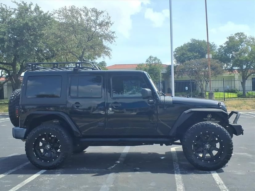 2016 Jeep Wrangler - Image 2