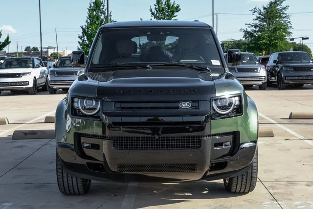 2026 Land Rover Defender - Image 2