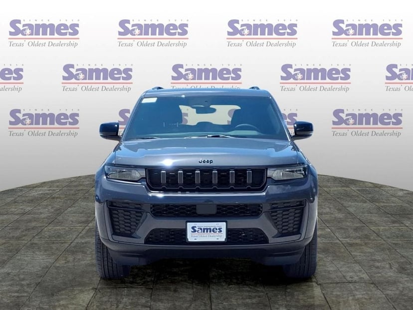 2026 Jeep Grand Cherokee - Image 3