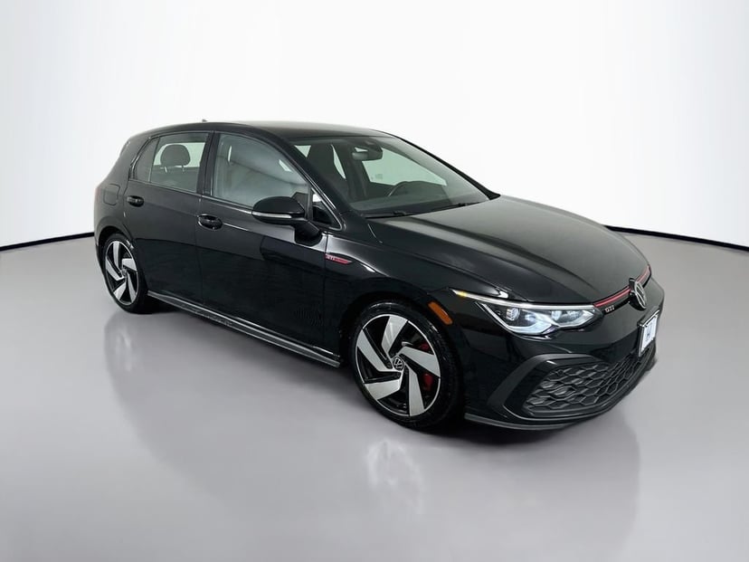 2024 Volkswagen Golf - Image 1