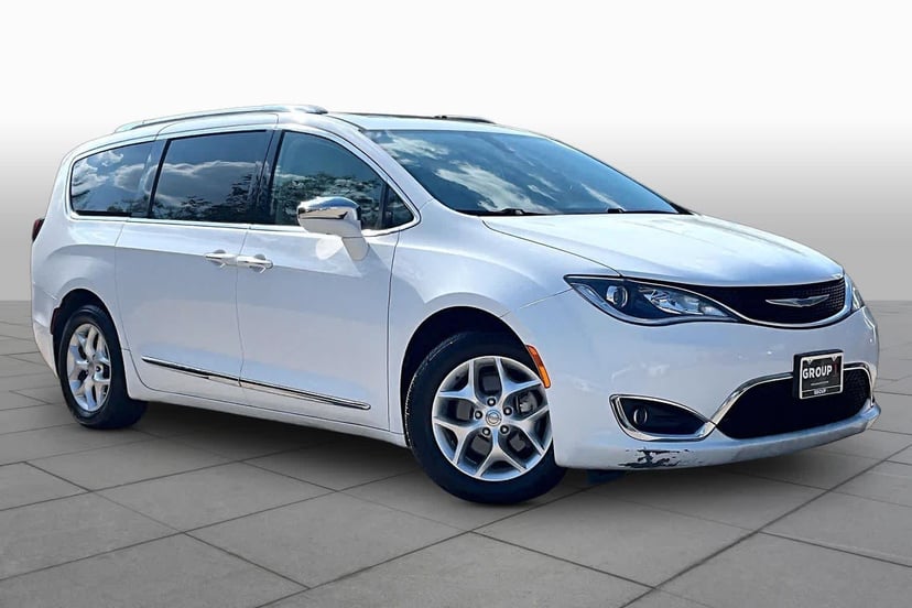 2020 Chrysler Pacifica - Image 1