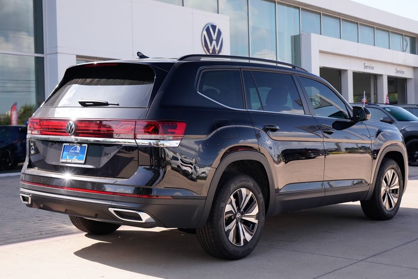 2026 Volkswagen Atlas - Image 3
