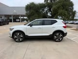 2026 Volvo XC40 - Preview 3