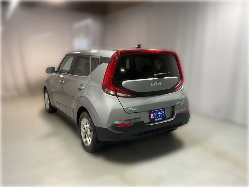 2022 Kia Soul - Image 3