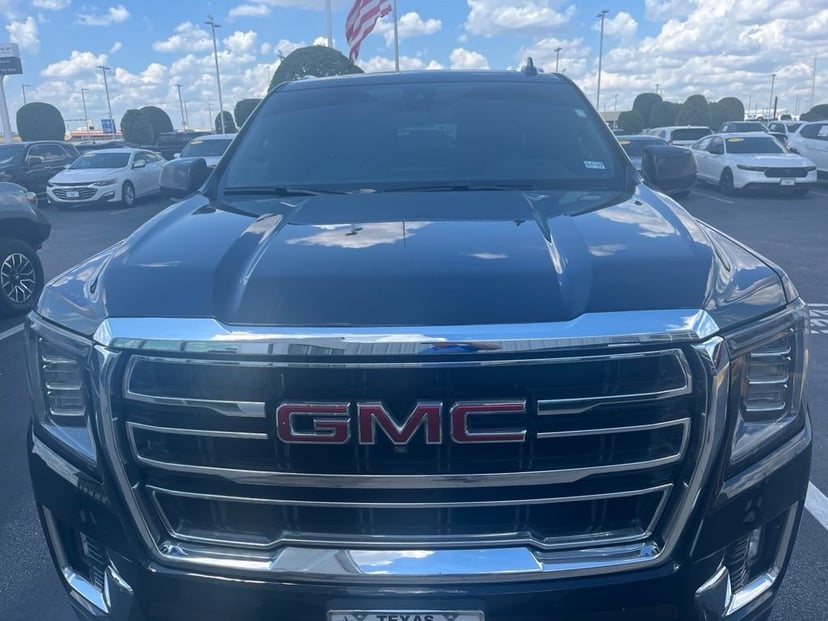 2022 GMC Yukon - Image 3