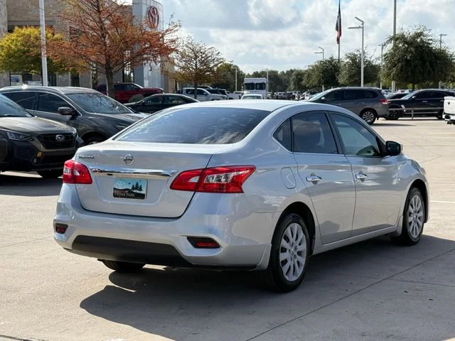 2019 Nissan Sentra - Image 3