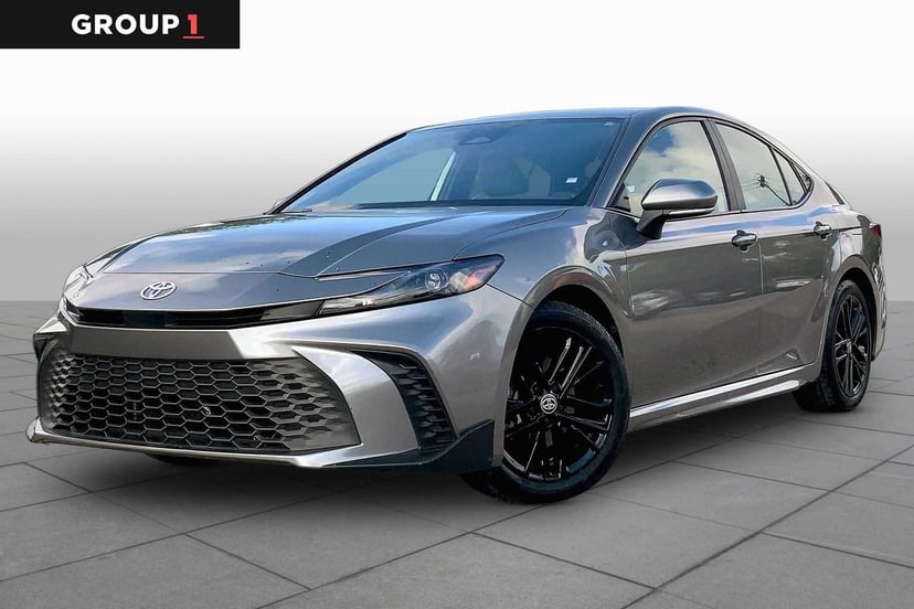 2025 Toyota Camry - Image 2