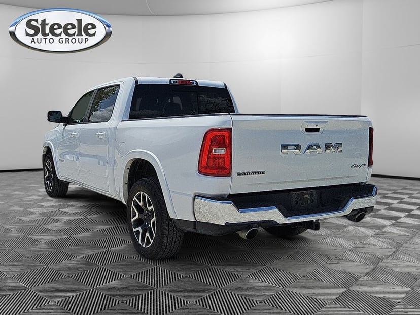 2025 Ram 1500 - Image 3