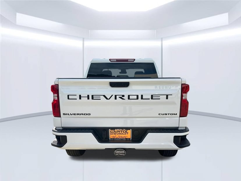 2026 Chevrolet Silverado 1500 - Image 3