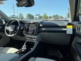 2026 Volvo XC40 - Preview 9