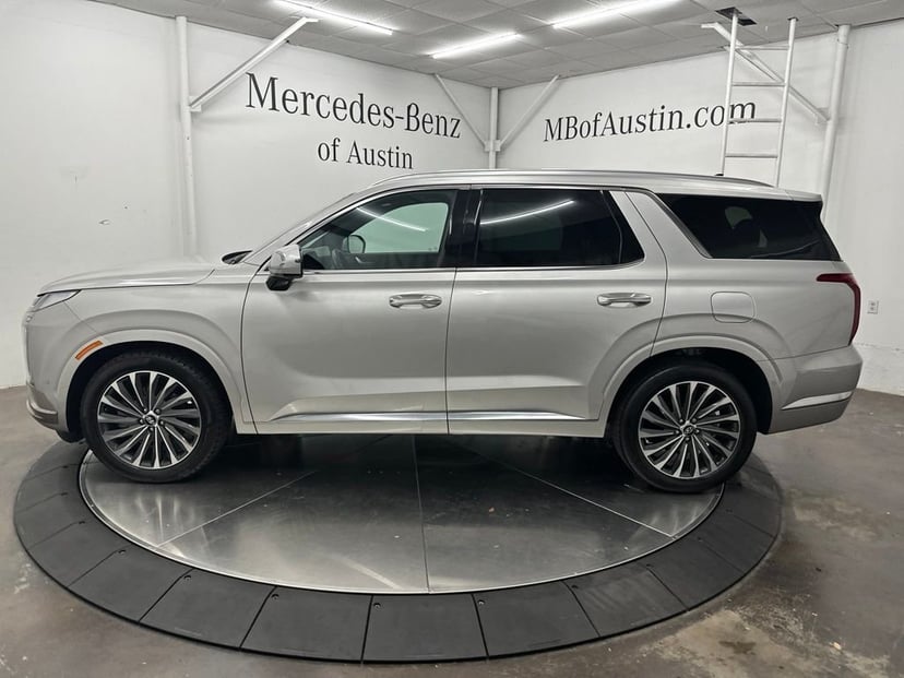 2025 Hyundai Palisade - Image 2