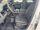 2026 Land Rover Defender - Preview 8