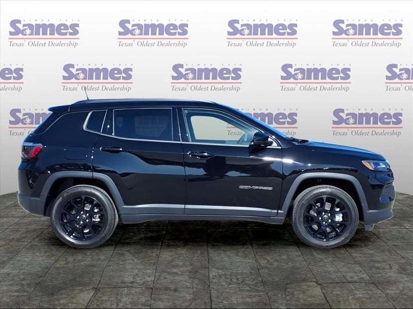 2026 Jeep Compass - Image 3