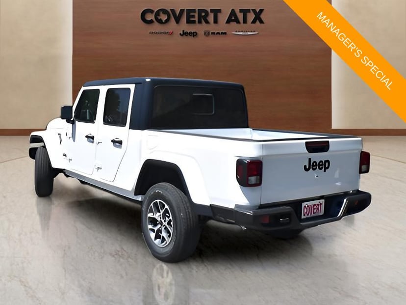 2025 Jeep Gladiator - Image 2