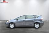 2012 Toyota prius-v - Preview 13