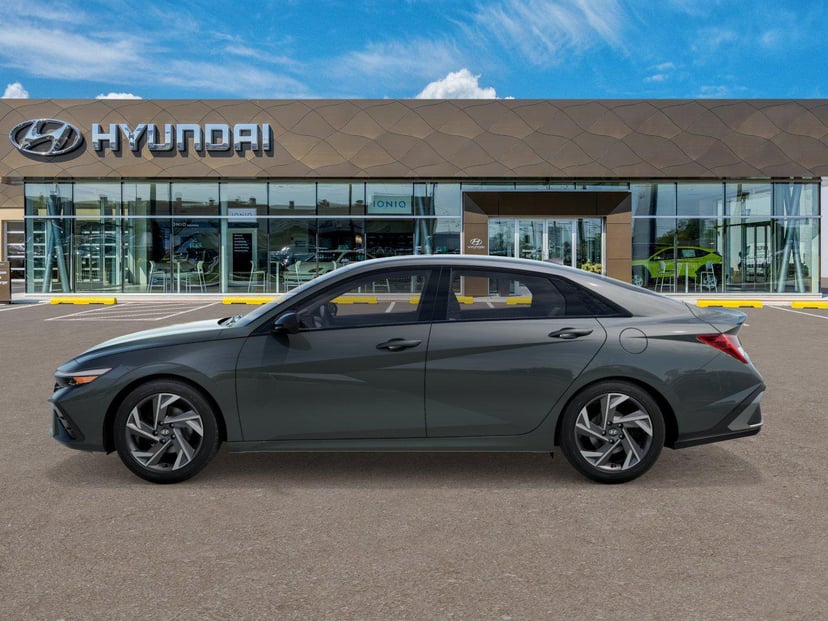 2026 Hyundai Elantra - Image 2