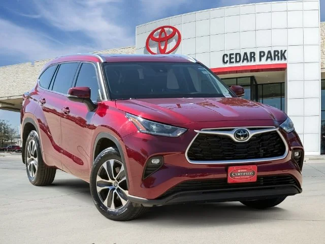 2021 Toyota Highlander - Image 1