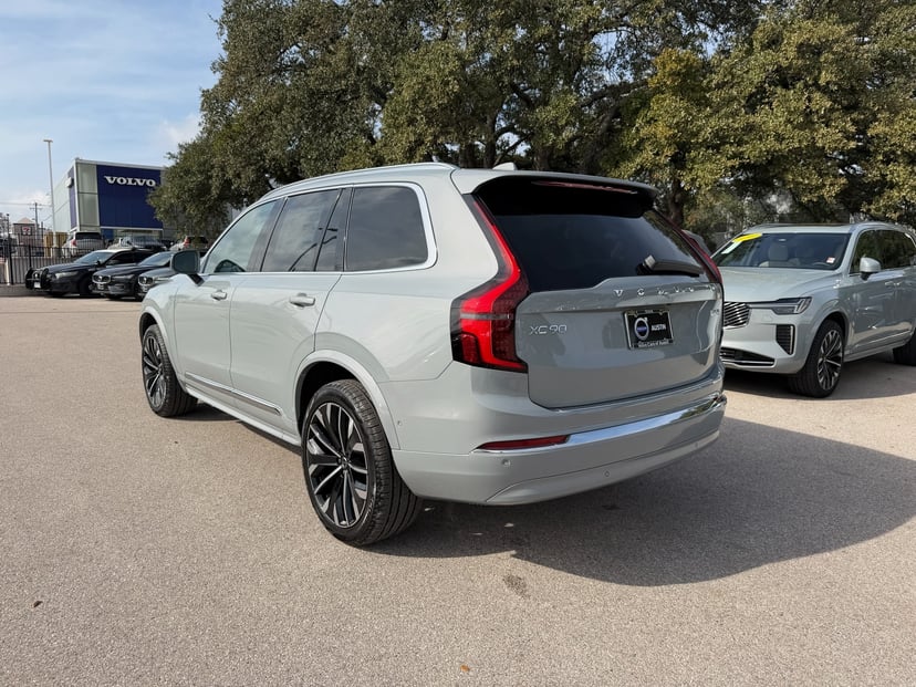 2026 Volvo XC90 - Image 2