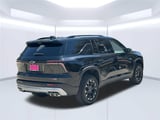 2027 Chevrolet Traverse - Preview 5