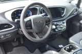 2022 Chrysler Pacifica - Preview 7