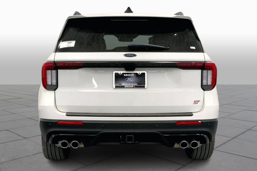 2026 Ford Explorer - Image 3