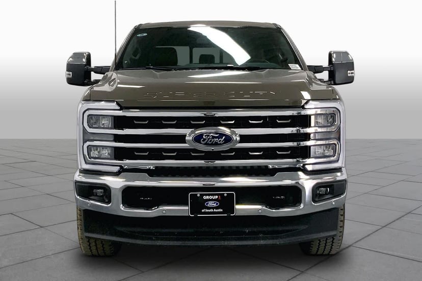 2026 Ford F-250 - Image 2