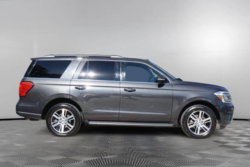2023 Ford Expedition - Image 1