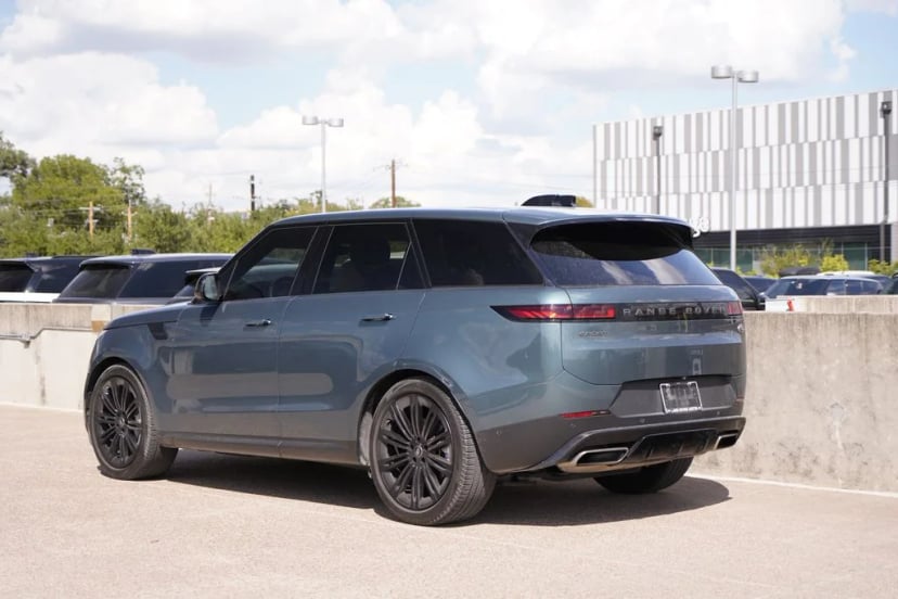 2023 Land Rover Range Rover Sport - Image 3