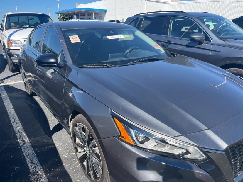 2022 Nissan Altima - Image 1