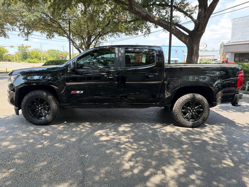 2020 Chevrolet Colorado - Image 2