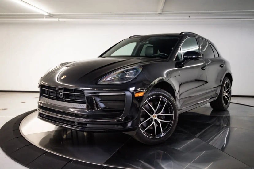 2024 Porsche Macan - Image 1