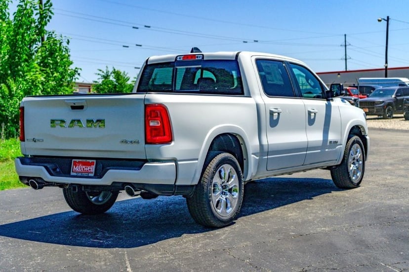 2026 Ram 1500 - Image 2