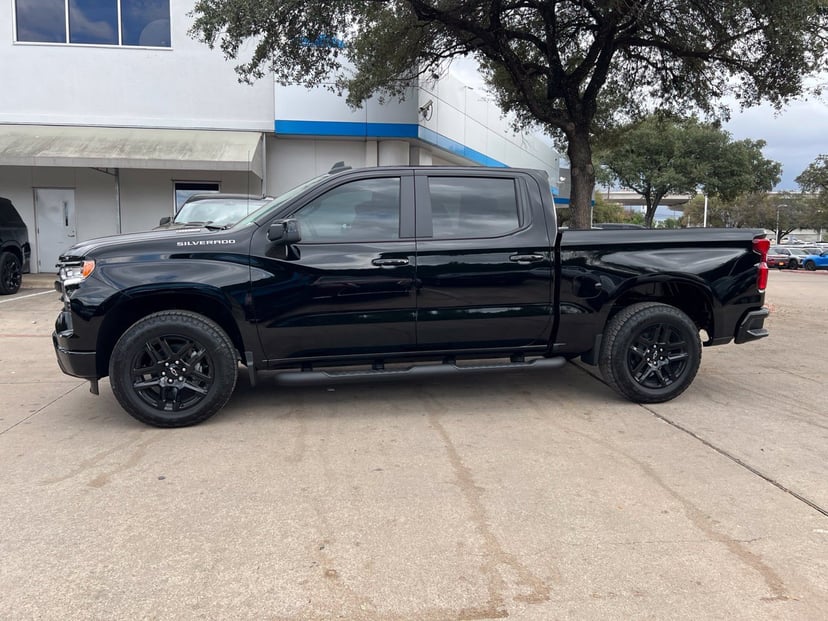 2026 Chevrolet Silverado 1500 - Image 1