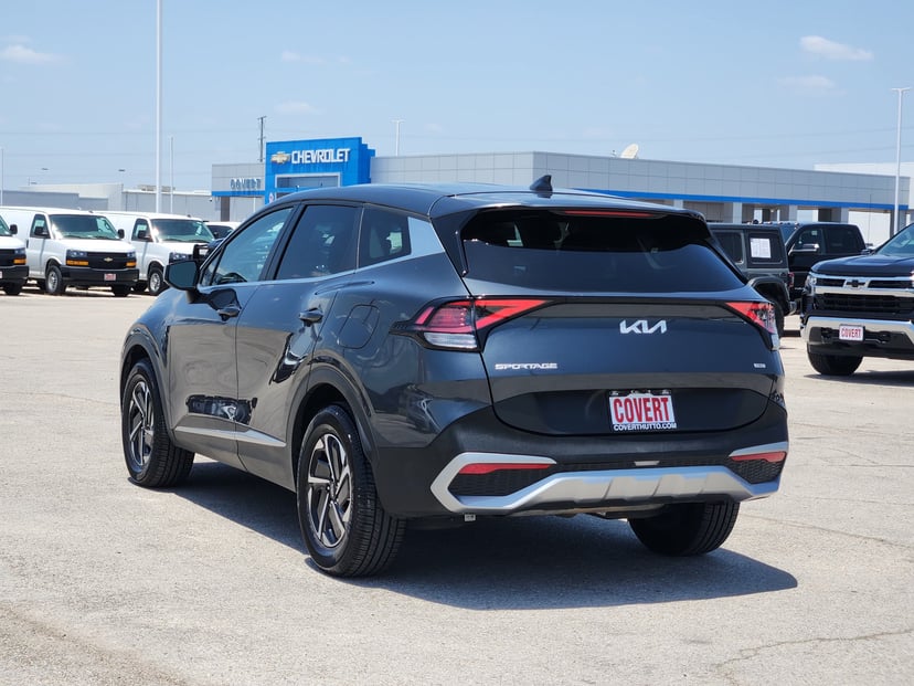 2023 Hyundai Sportage - Image 2