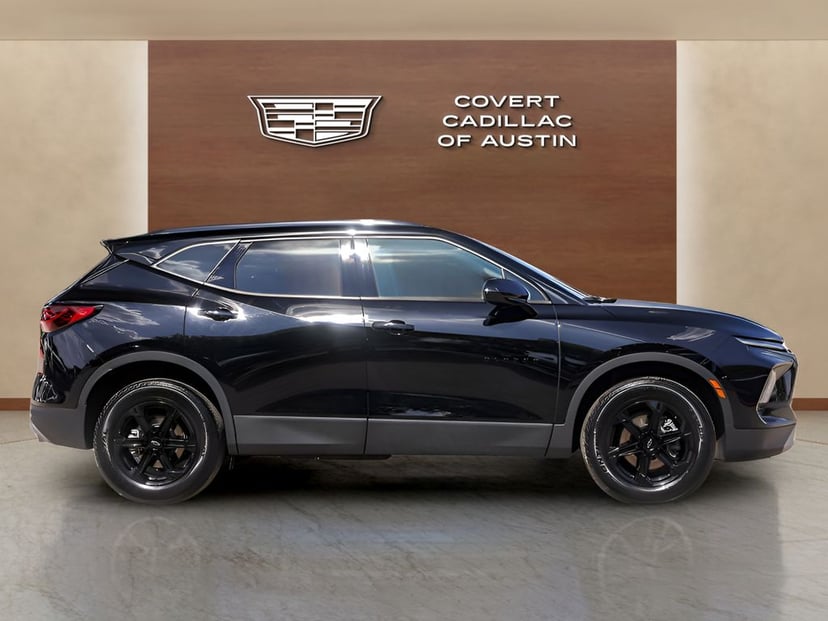 2024 Chevrolet Blazer - Image 2